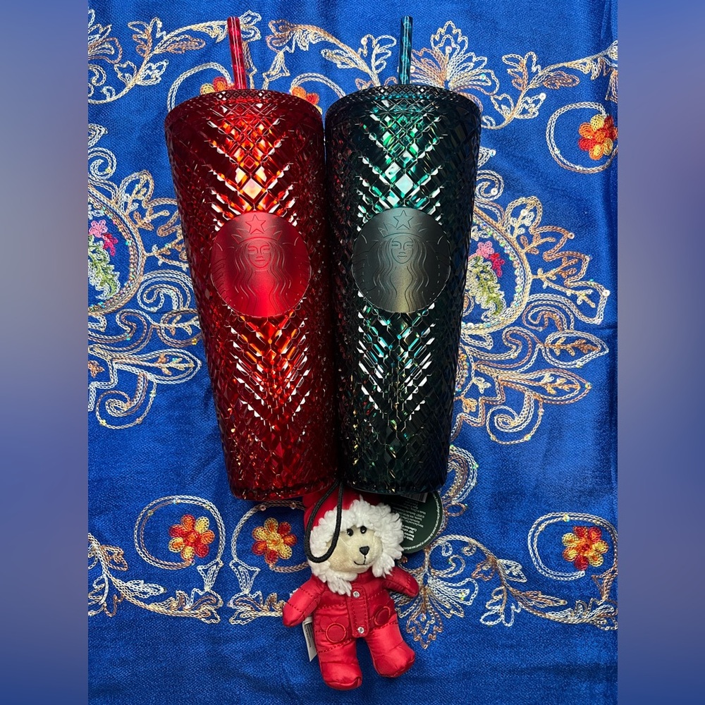 Christmas holiday Starbucks bundle set with bearista